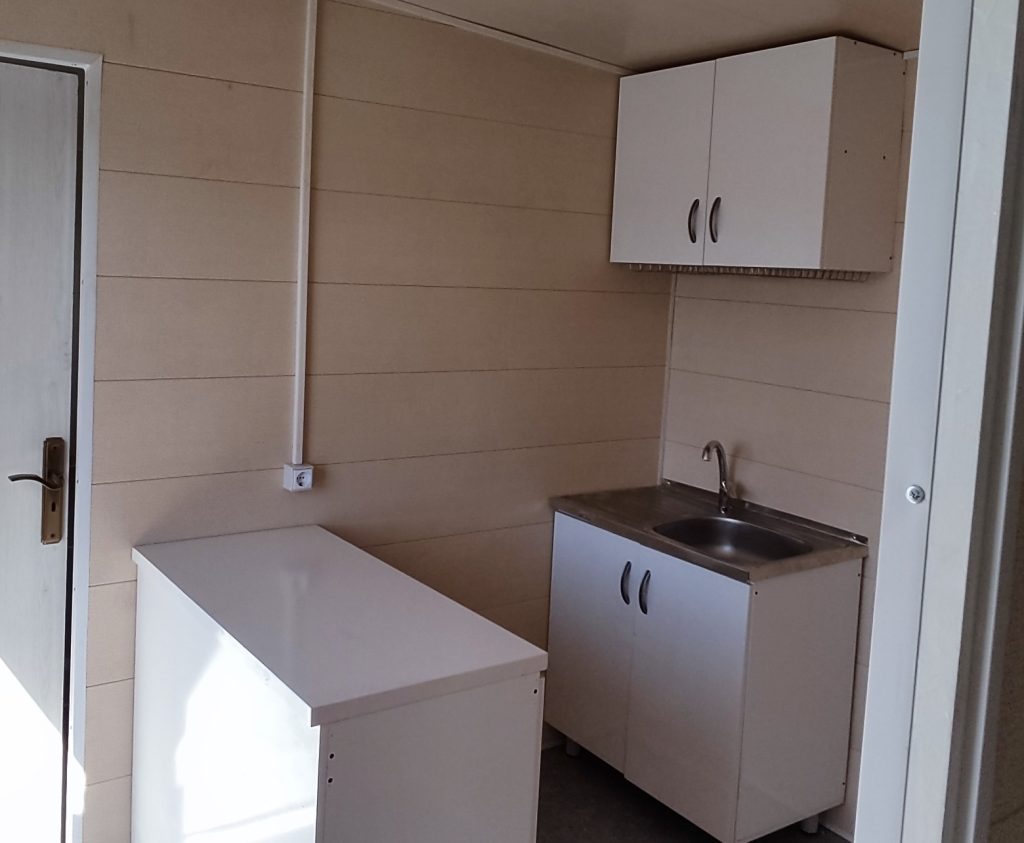 نصب کابینت و لوله کشی کانکس